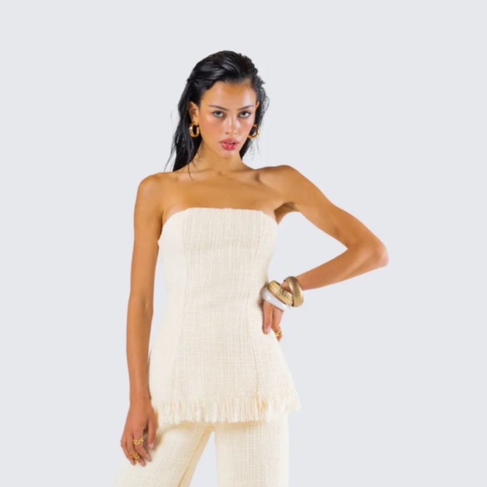 NWOT Finesse Havanah Ivory Tweed Strapless Top